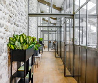Bureau privé 12 m² 4 postes Coworking Rue Edith Cavell Vitry-sur-Seine 94400 - photo 2
